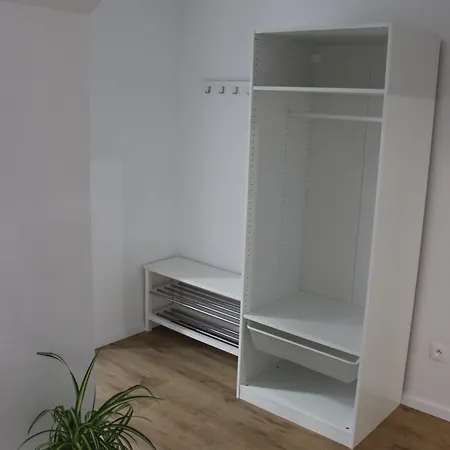 Kave Obchodna Apartment *